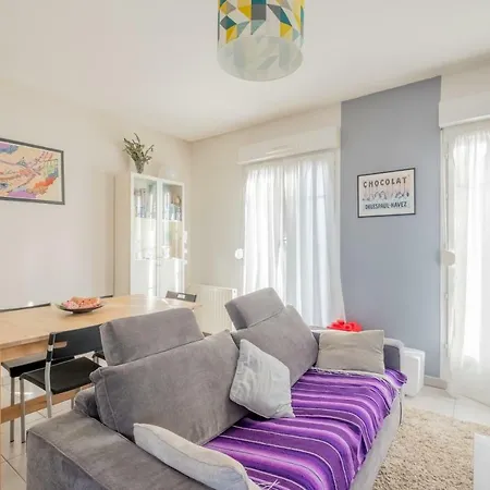 Modern & Large Flat With An Amazing Terrace