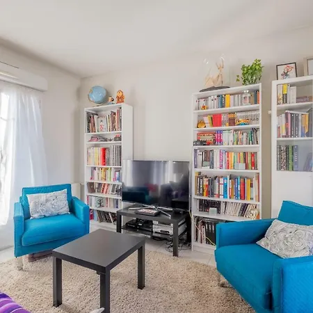 Modern & Large Flat With An Amazing Terrace Apartment *